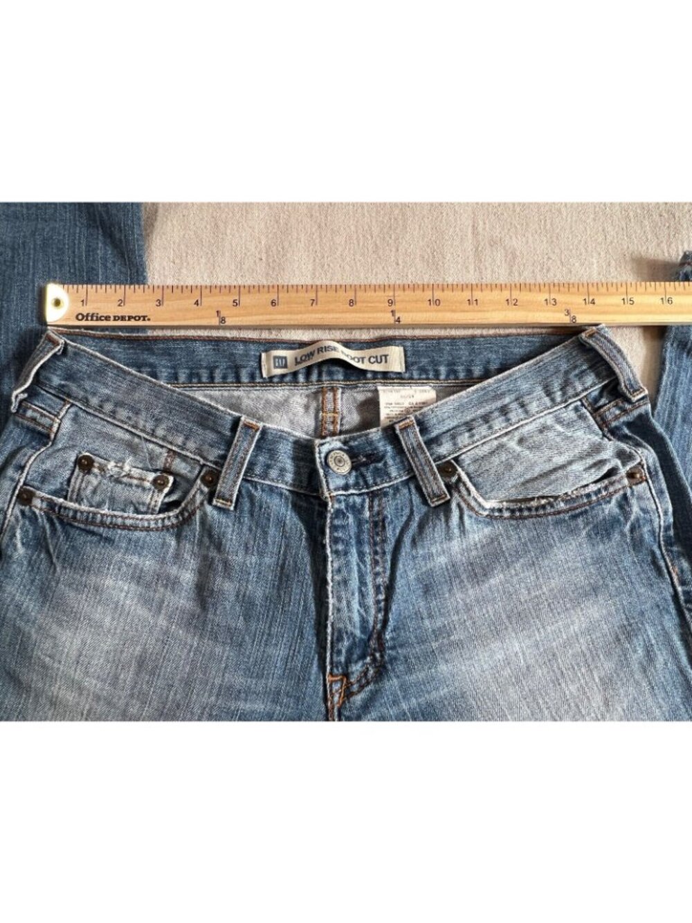 Gap Womens Jean Low Rise Boot Cut 8R Med Wash Stretch Frayed Pockets - Picture 4 of 6